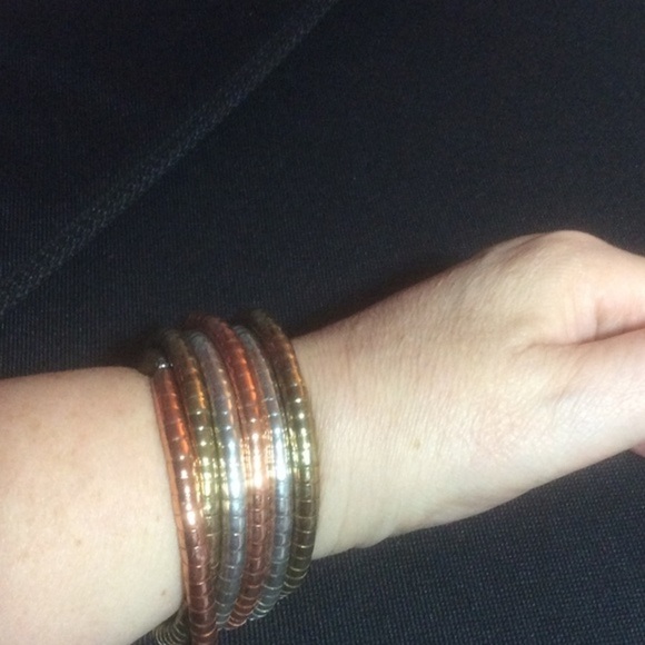 NWOT Artisan Made Large Wrap Bracelet & 4 Earrings - Picture 2 of 4